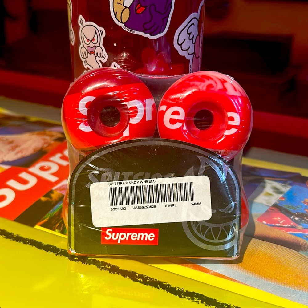 Supreme/spitfire shop wheels(set of 4) swirl 54mm